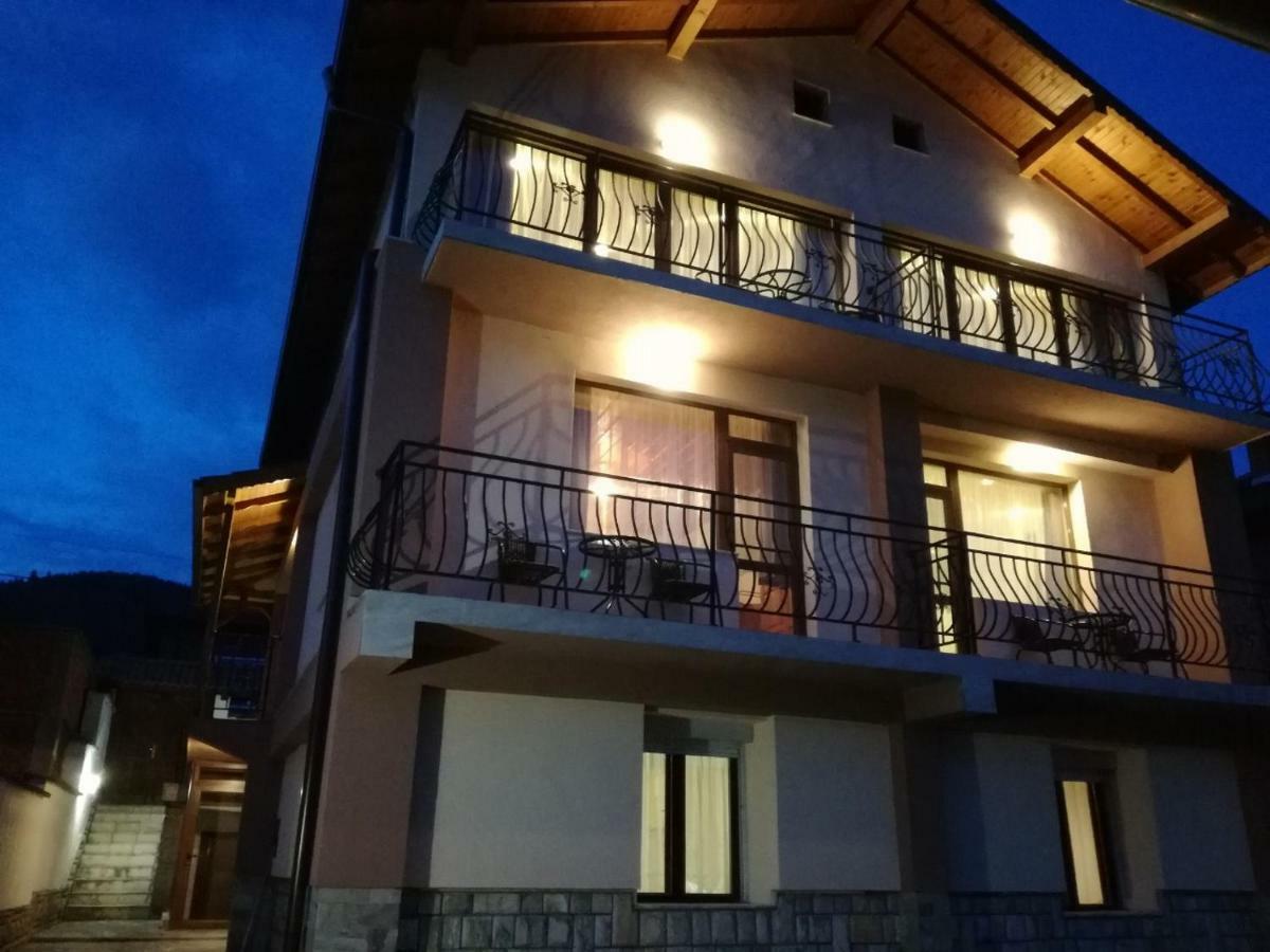 Hotel Къща Генчеви Sarnitsa Exterior foto