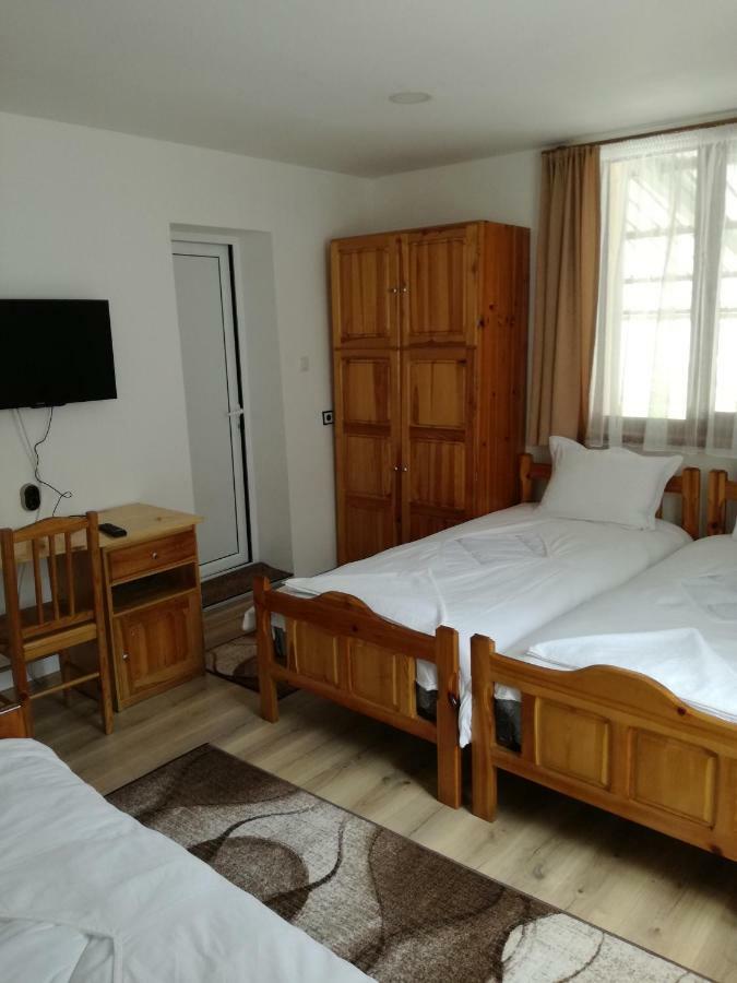 Hotel Къща Генчеви Sarnitsa Exterior foto
